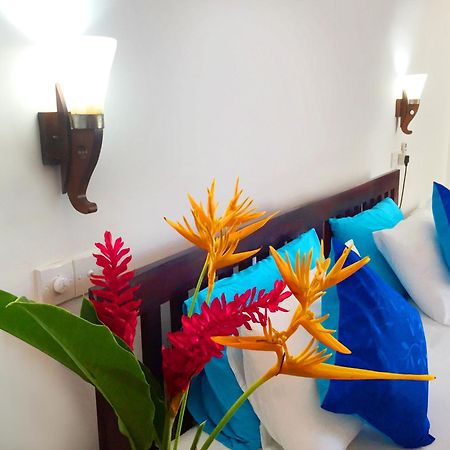 אונה ואטונה Blue Sky Beach Resort מראה חיצוני תמונה