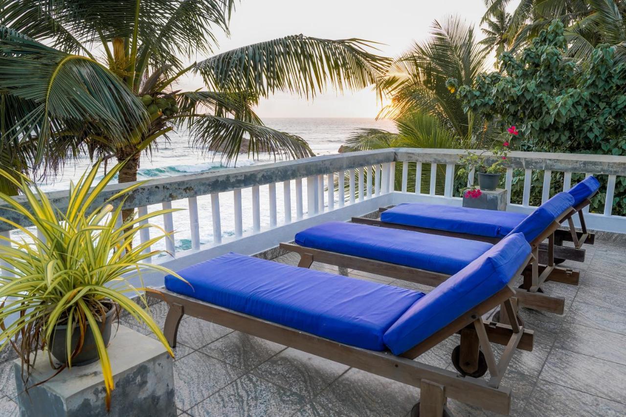 אונה ואטונה Blue Sky Beach Resort מראה חיצוני תמונה