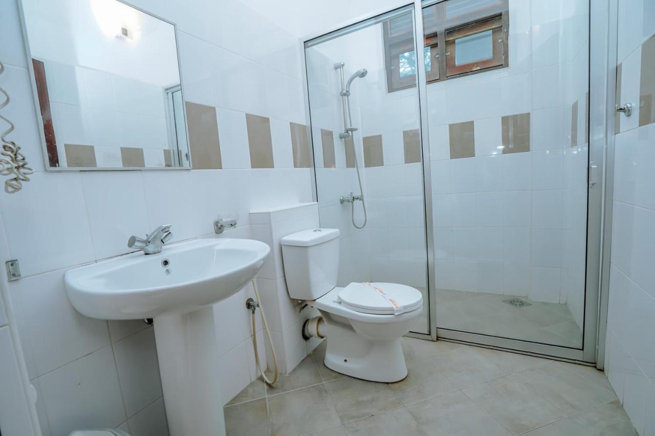 אונה ואטונה Blue Sky Beach Resort מראה חיצוני תמונה