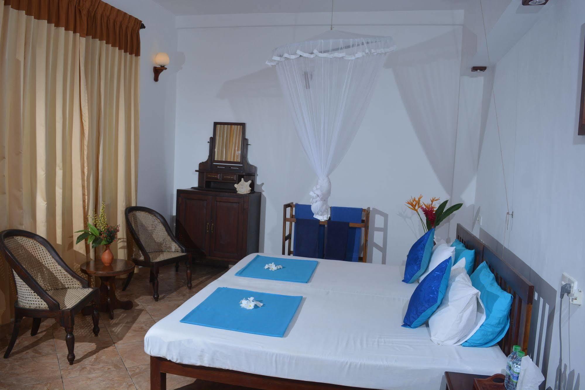 אונה ואטונה Blue Sky Beach Resort מראה חיצוני תמונה